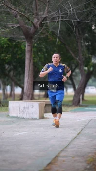 Runner Photo 4323340