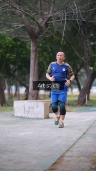 Runner Photo 4323343