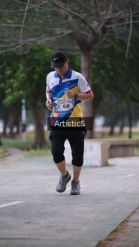 Runner Photo 4323388