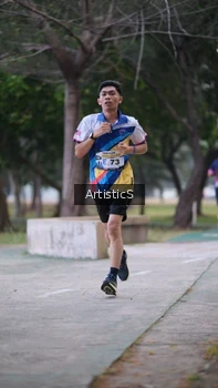 Runner Photo 4323392