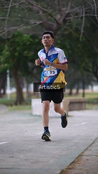 Runner Photo 4323396