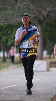 Runner Photo 4323408