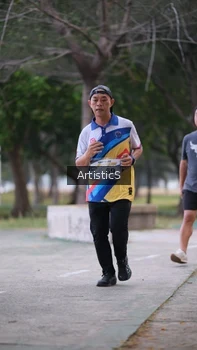 Runner Photo 4323410