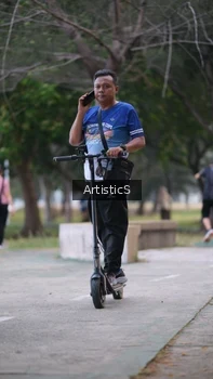 Runner Photo 4323413