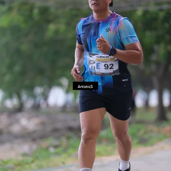 Runner Photo 4323437