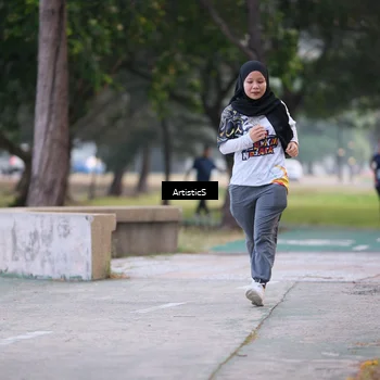 Runner Photo 4323439