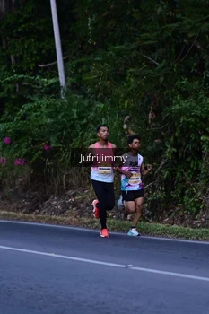 Runner Photo 4323440