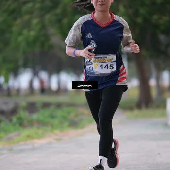 Runner Photo 4323460