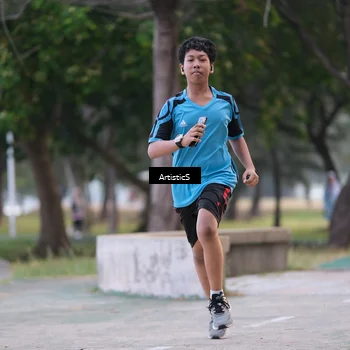 Runner Photo 4323472