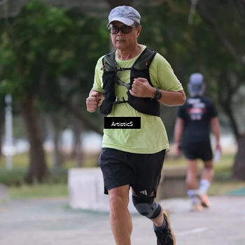Runner Photo 4323474
