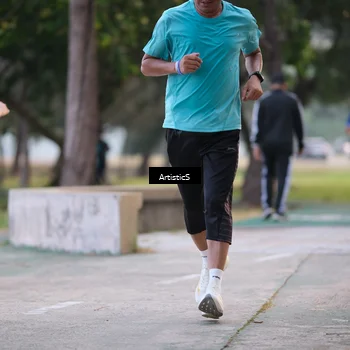 Runner Photo 4323497