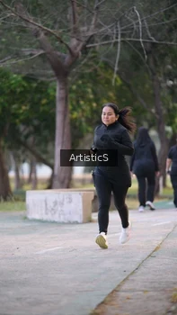 Runner Photo 4323517