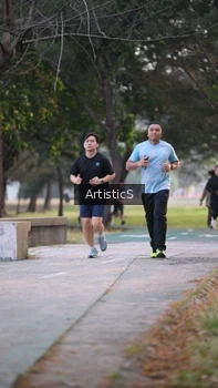 Runner Photo 4323518