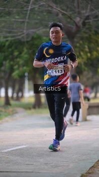 Runner Photo 4323542