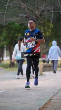 Runner Photo 4323543