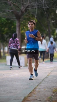 Runner Photo 4323548