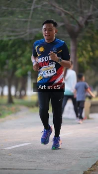 Runner Photo 4323551