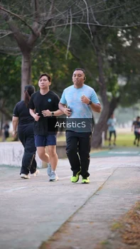 Runner Photo 4323556