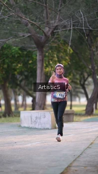 Runner Photo 4323558
