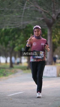 Runner Photo 4323564