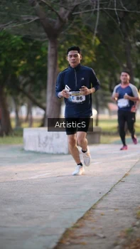 Runner Photo 4323567