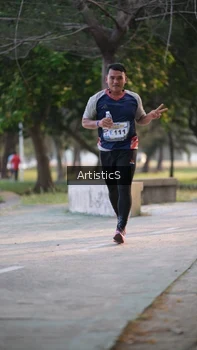 Runner Photo 4323572