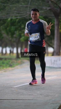 Runner Photo 4323581