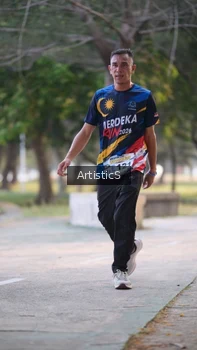 Runner Photo 4323583