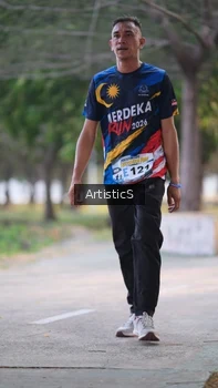 Runner Photo 4323585