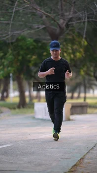 Runner Photo 4323586