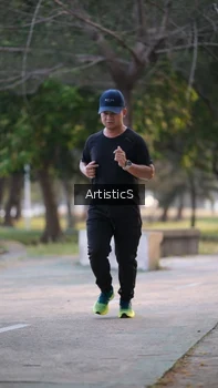 Runner Photo 4323587