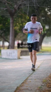 Runner Photo 4323592
