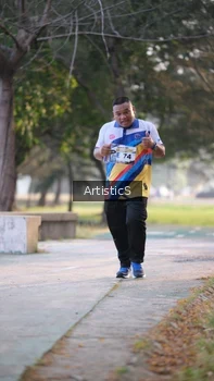 Runner Photo 4323595