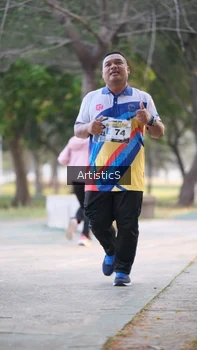Runner Photo 4323598
