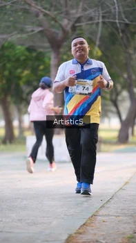 Runner Photo 4323599