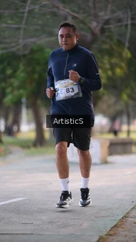 Runner Photo 4323604