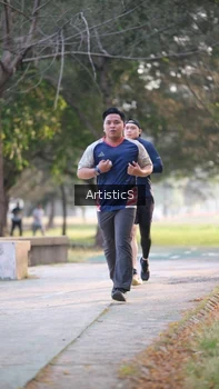 Runner Photo 4323612