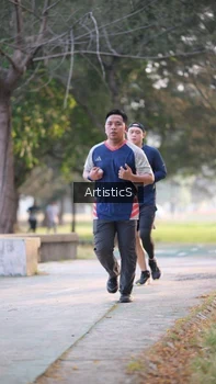 Runner Photo 4323613