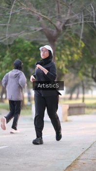 Runner Photo 4323617
