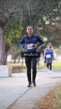 Runner Photo 4323626
