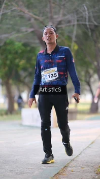 Runner Photo 4323631