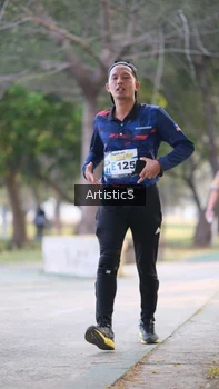 Runner Photo 4323633