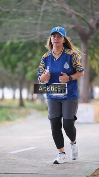 Runner Photo 4323636