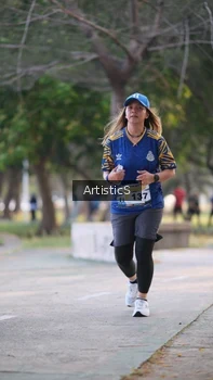 Runner Photo 4323638