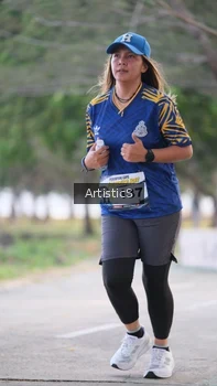 Runner Photo 4323641