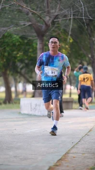 Runner Photo 4323642