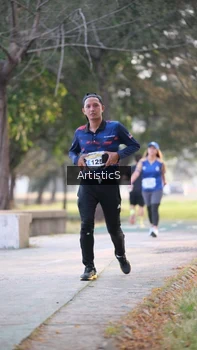 Runner Photo 4323653