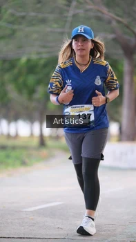 Runner Photo 4323659