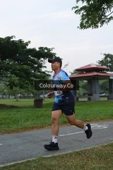 Runner Photo 4323662