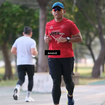 Runner Photo 4323664